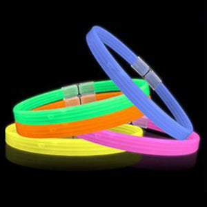 22 Inch Triple Wide Twister Glow Stick Necklaces (Assorted Color Mix, 25 Count Per Pack) - Glow-Paradise